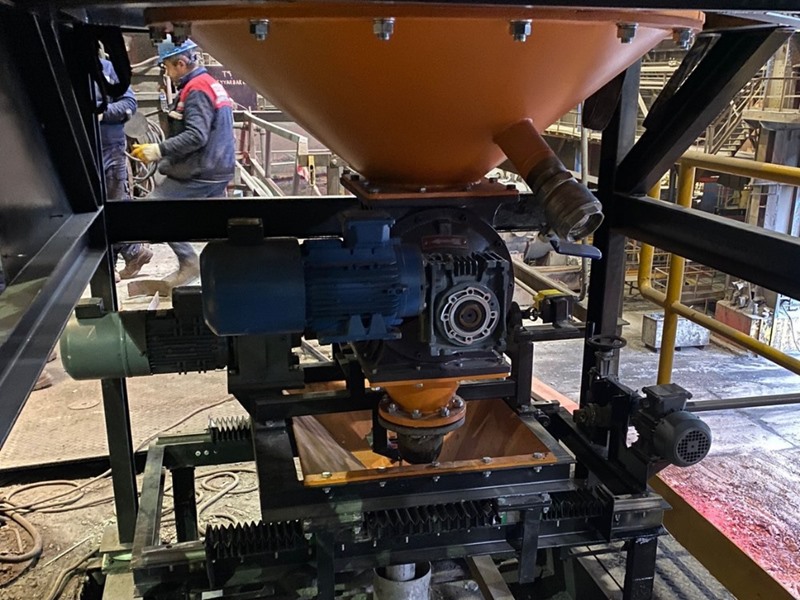 Ladle Well - Nozzle Filling Sand Feeder